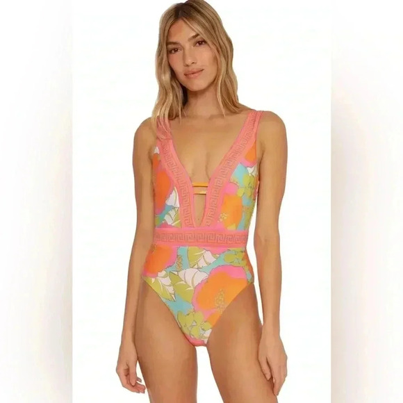 Trina Turk Other - Trina Turk Playa de Flor Floral One piece Swimsuit